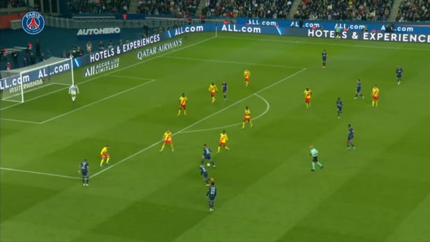 Lionel Messi's incredible goal seals Ligue 1 title